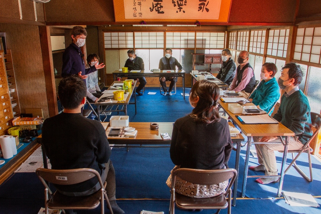 「奈良墨の歴史が紡いだ多彩な書の文化を学ぶ旅③ Sumi Ink Art workshop 体験編」モニターツアーを行いました。